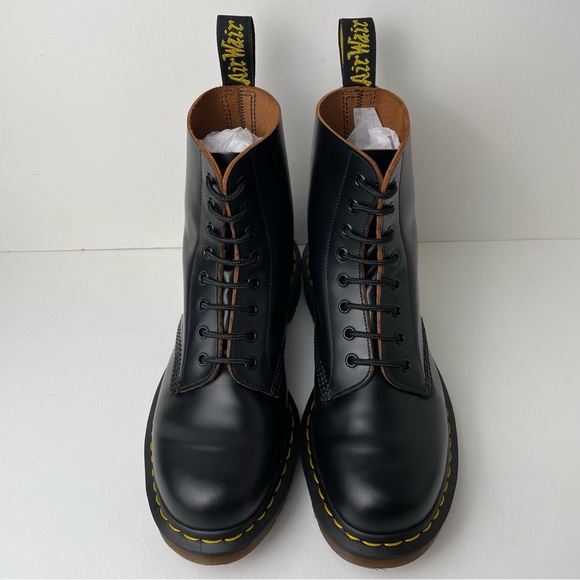 Dr. Martens MIE Black Quilon Leather 1460 England Boots UK 8 - Picture 2 of 16